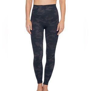 Spanx Look at Me Now Camo Seamless Leggings